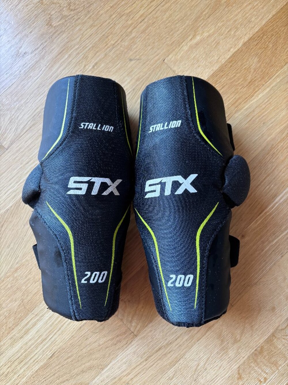 STX Stallion 200 Lacrosse Arm Pads